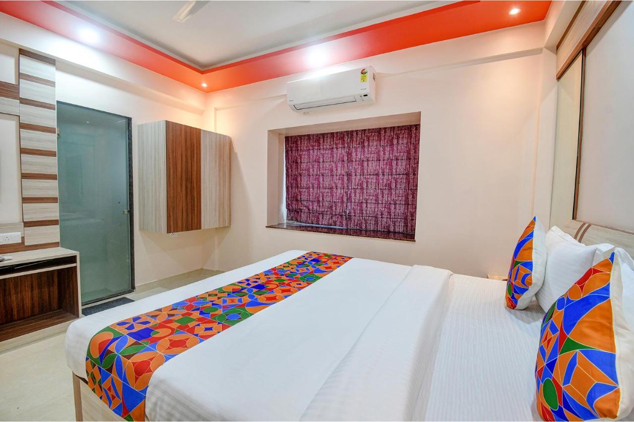 Fabhotel The Lily - Nr Bisarjan Ghat Kolkata Exterior photo