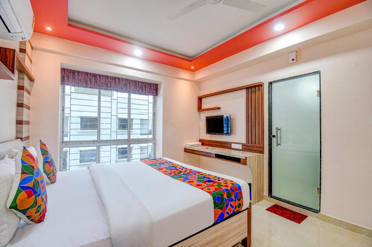 Fabhotel The Lily - Nr Bisarjan Ghat Kolkata Exterior photo